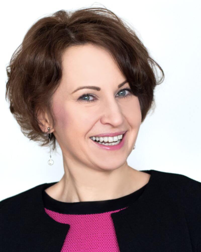 malgorzata-luczkowska-usmiech-psycholog-mentor-kobiety Uśmiechnięta Małgorzata Łuczkowska – psycholog i mentor wspierająca kobiety w budowaniu wewnętrznej siły